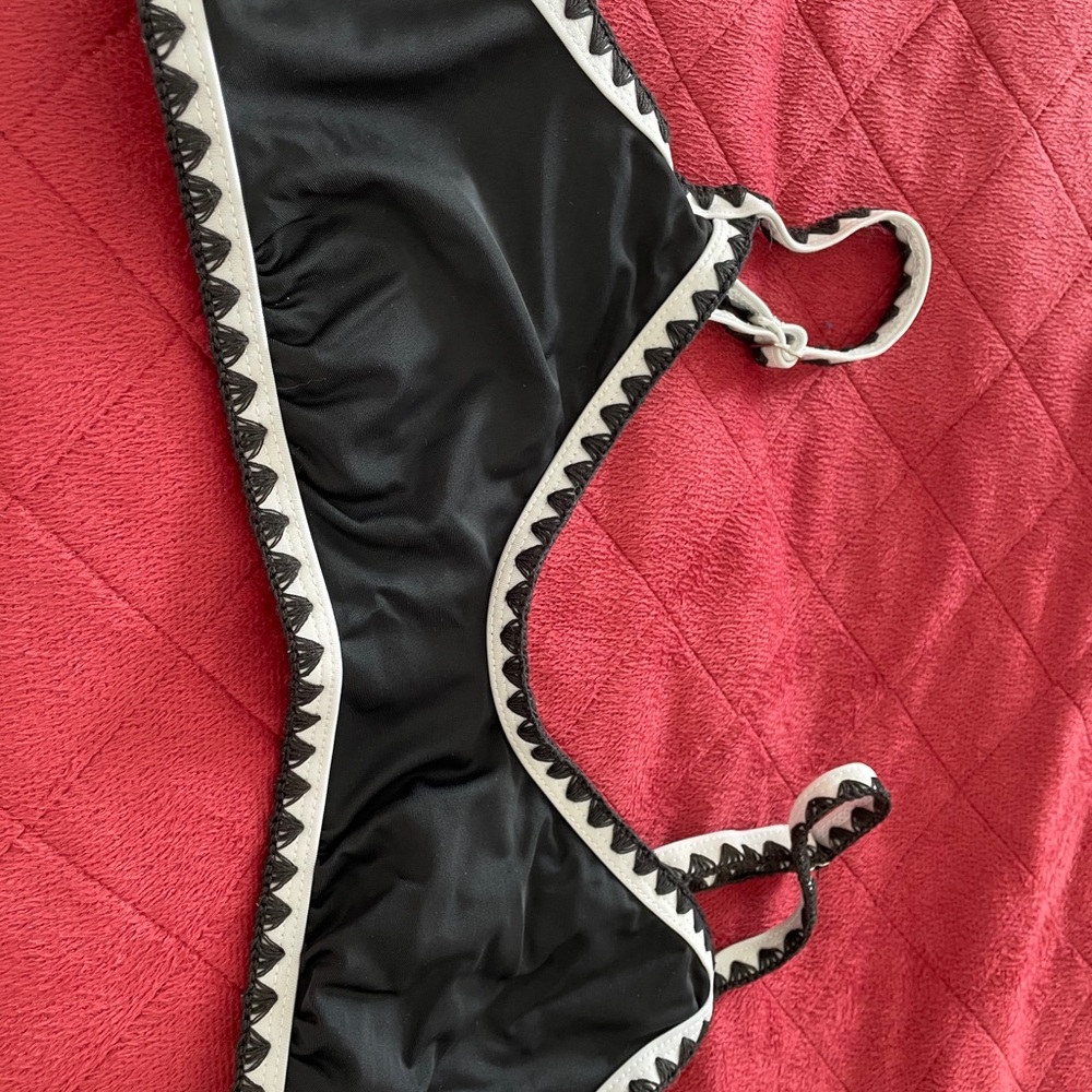 Cupshe Biko top, size M